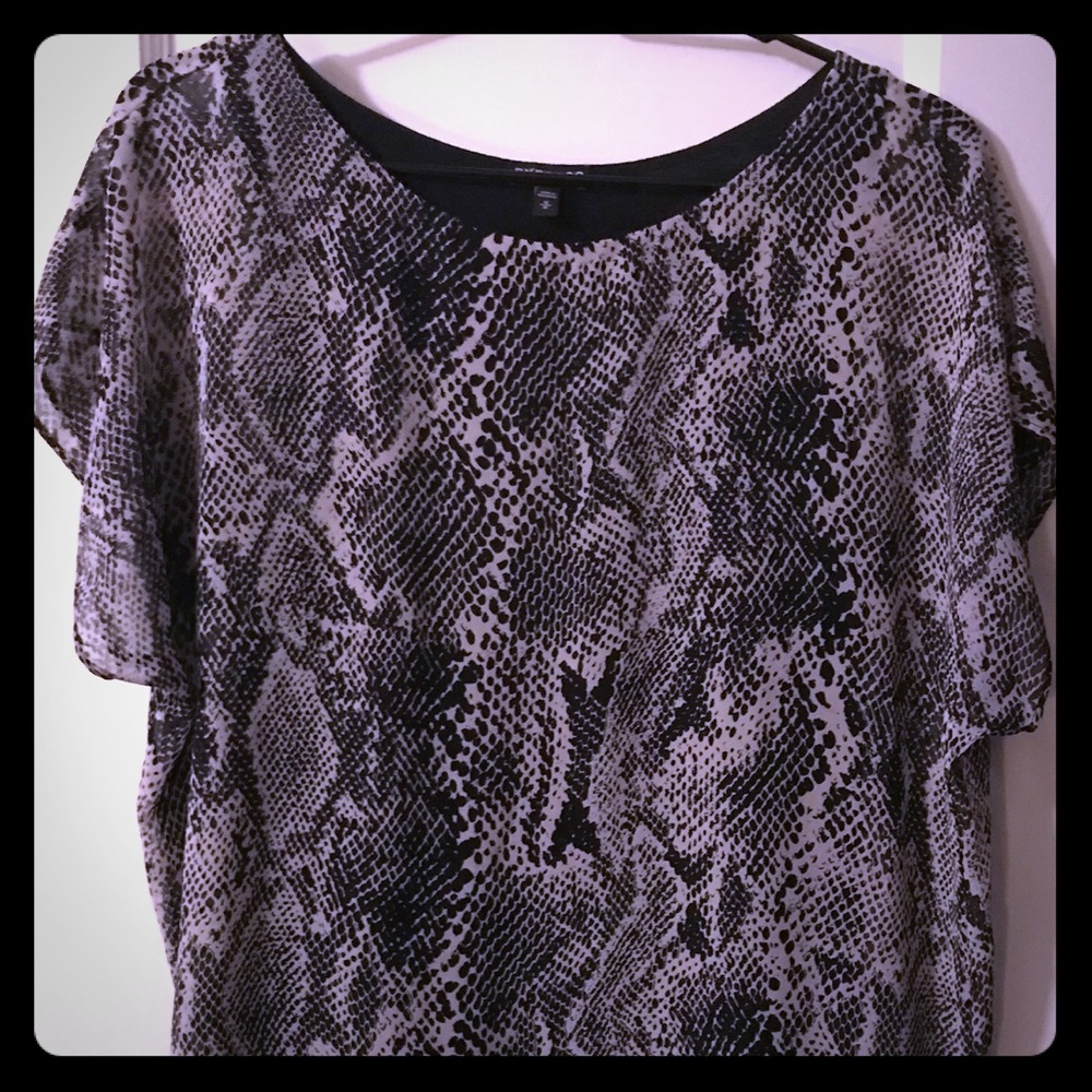 Express Snakeskin Top, Medium, Long